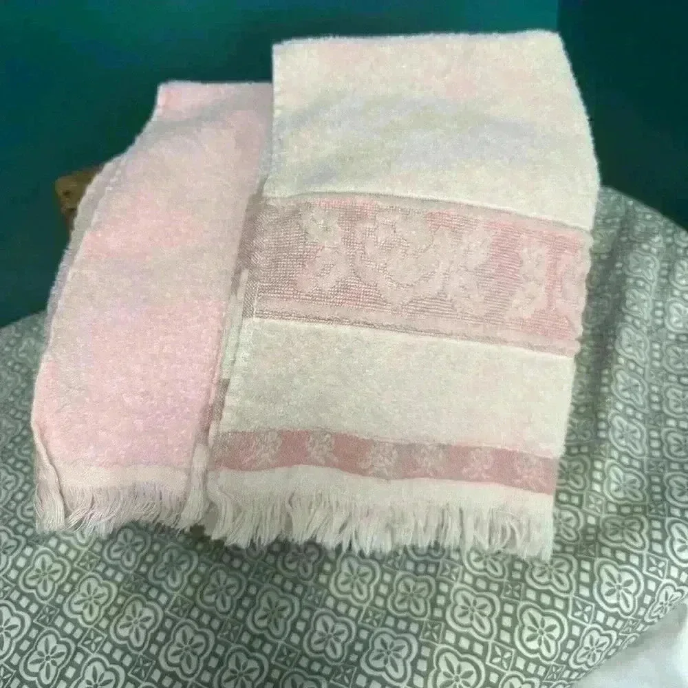 Set of 2 Vintage Cannon Hand towels in pink